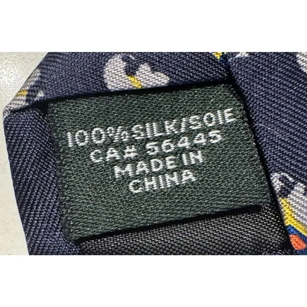 J Crew The Silk Tie Navy Blue All Over Elephant Print Preppy‎ 100% Silk READ